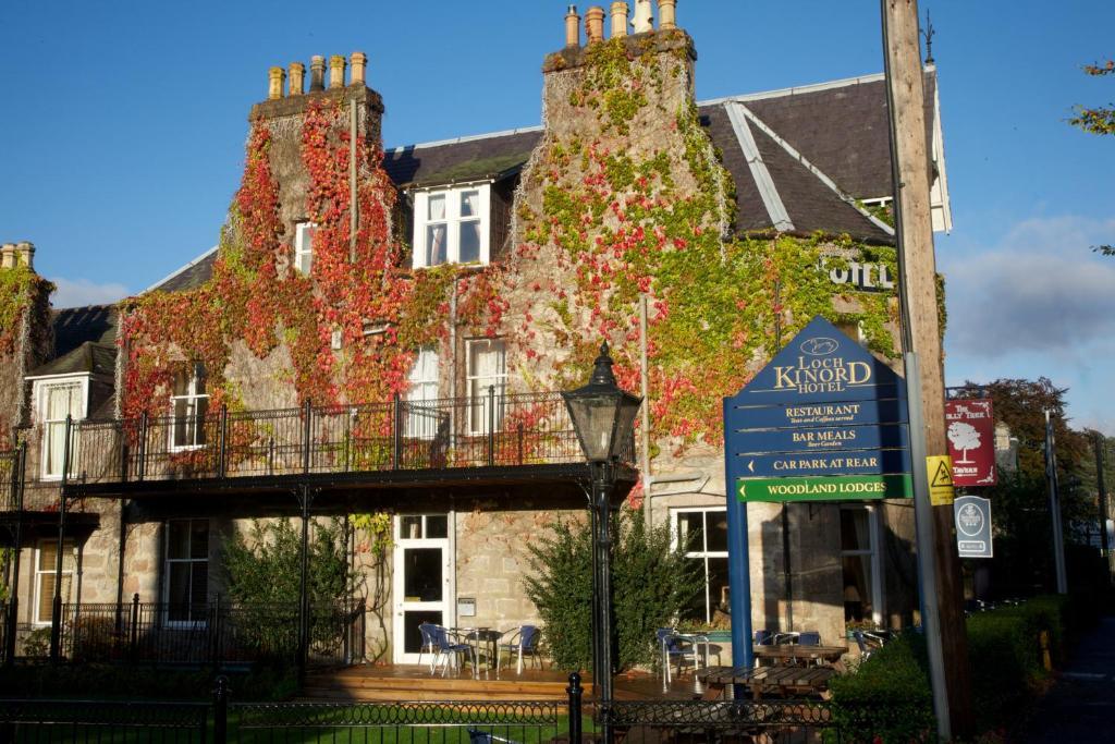Loch Kinord Hotel Dinnet Exteriör bild